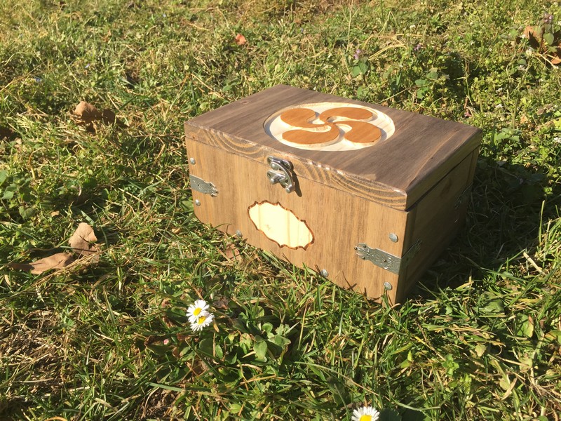 Boites bois croix basque – Image 10